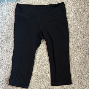 Athleta Black Capri Workout Pants Used Condition